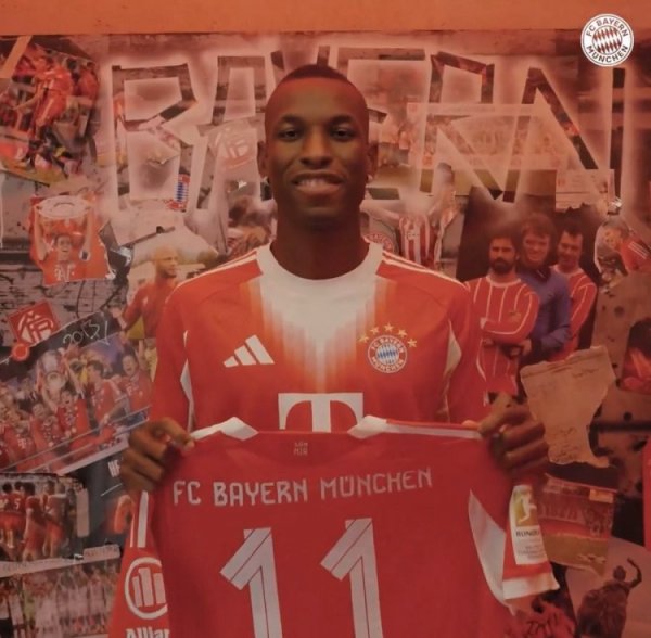 Jackson: Bayern là một trong những câu lạc bộ giỏi nhất thế giới và sẽ cố gắng hết sức để giúp giành