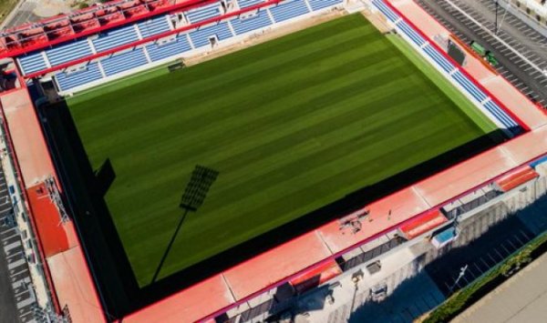 Công suất sân vận động chỉ là 6.000 người! AS: Chỉ một số người hâm mộ Barcelona mới có thể đăng ký 