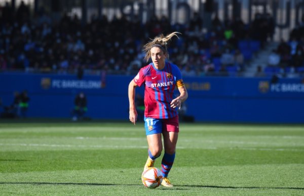 Thể thao thế giới: Đội bóng đá nữ Paris quan tâm đến đội trưởng đội bóng đá nữ Barcelona, ​​sẵn sàng